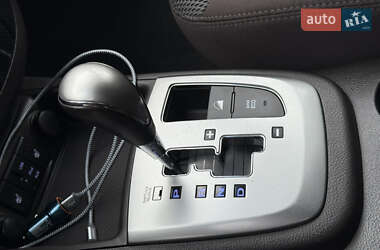 Внедорожник / Кроссовер Hyundai Santa FE 2012 в 