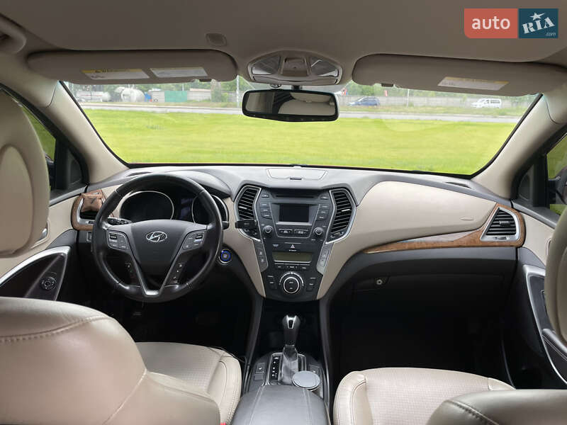 Внедорожник / Кроссовер Hyundai Santa FE 2014 в Вишневом