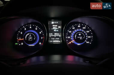 Внедорожник / Кроссовер Hyundai Santa FE 2014 в 