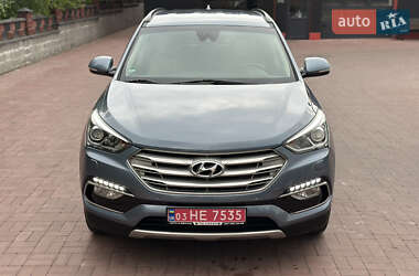 Внедорожник / Кроссовер Hyundai Santa FE 2017 в 