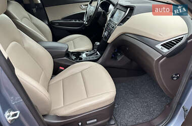 Внедорожник / Кроссовер Hyundai Santa FE 2017 в 