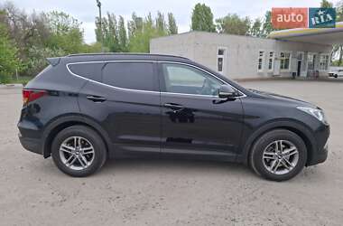 Внедорожник / Кроссовер Hyundai Santa FE 2017 в 