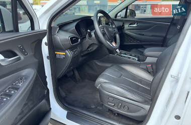 Позашляховик / Кросовер Hyundai Santa FE 2019 в 
