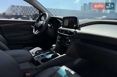 Позашляховик / Кросовер Hyundai Santa FE 2019 в 