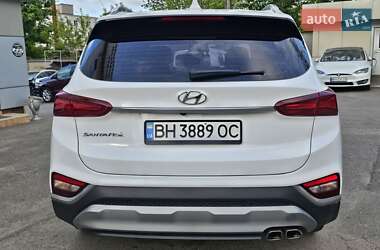 Внедорожник / Кроссовер Hyundai Santa FE 2018 в 