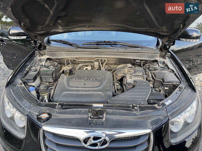 Внедорожник / Кроссовер Hyundai Santa FE 2010 в Кременце