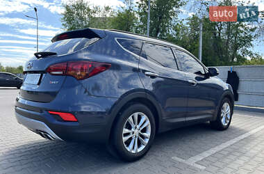 Позашляховик / Кросовер Hyundai Santa FE 2015 в 