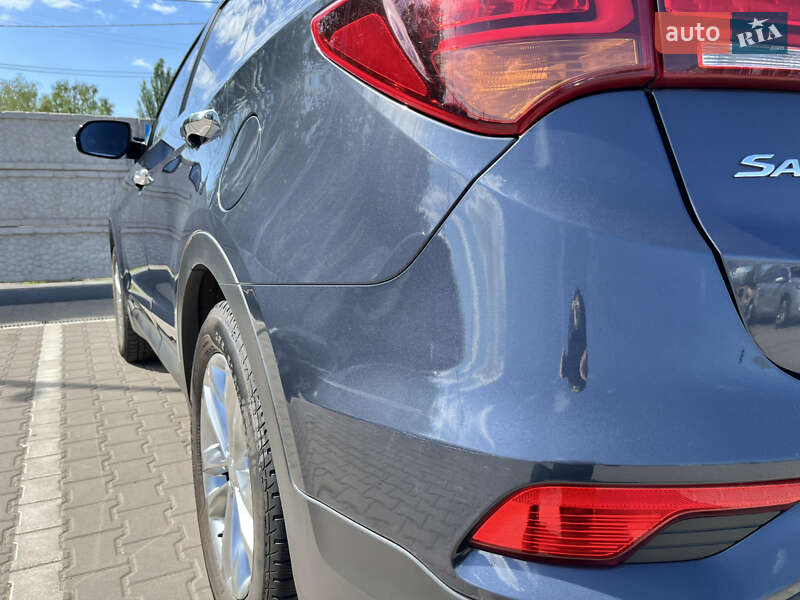 Позашляховик / Кросовер Hyundai Santa FE 2015 в Кривому Розі