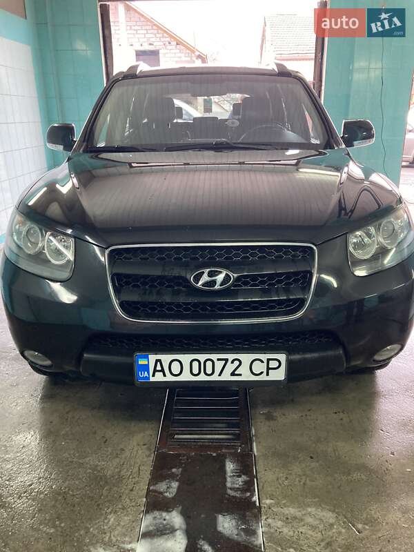 Внедорожник / Кроссовер Hyundai Santa FE 2008 в 