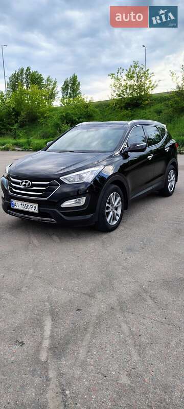 Позашляховик / Кросовер Hyundai Santa FE 2013 в 