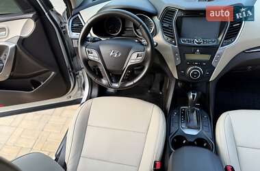 Позашляховик / Кросовер Hyundai Santa FE 2013 в 