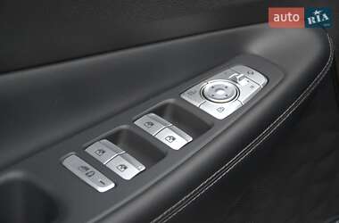 Позашляховик / Кросовер Hyundai Santa FE 2021 в 