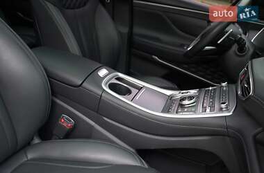 Позашляховик / Кросовер Hyundai Santa FE 2021 в 