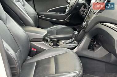 Позашляховик / Кросовер Hyundai Santa FE 2013 в 