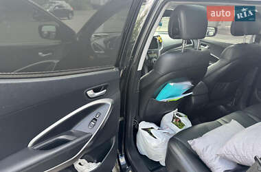 Внедорожник / Кроссовер Hyundai Santa FE 2015 в 