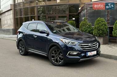 Внедорожник / Кроссовер Hyundai Santa FE 2016 в 