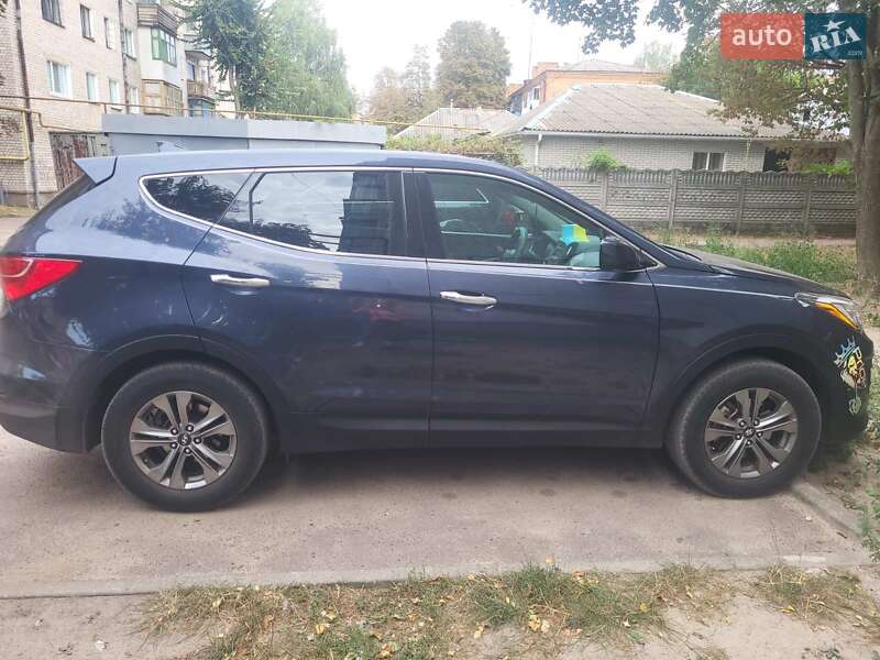 Внедорожник / Кроссовер Hyundai Santa FE 2015 в Коростене