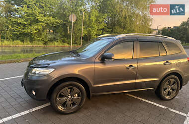 Внедорожник / Кроссовер Hyundai Santa FE 2010 в 