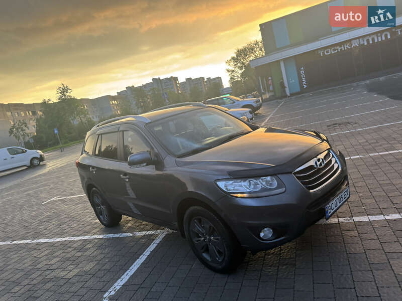 Позашляховик / Кросовер Hyundai Santa FE 2010 в Трускавці
