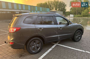 Внедорожник / Кроссовер Hyundai Santa FE 2010 в 