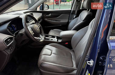 Внедорожник / Кроссовер Hyundai Santa FE 2020 в 