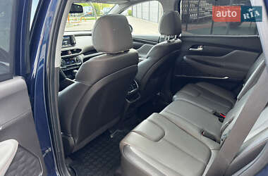 Внедорожник / Кроссовер Hyundai Santa FE 2020 в 
