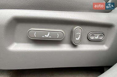 Внедорожник / Кроссовер Hyundai Santa FE 2008 в 