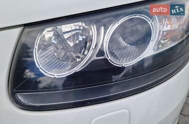 Позашляховик / Кросовер Hyundai Santa FE 2011 в 