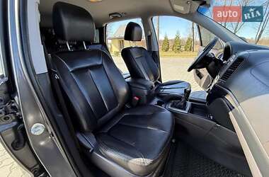 Позашляховик / Кросовер Hyundai Santa FE 2011 в 