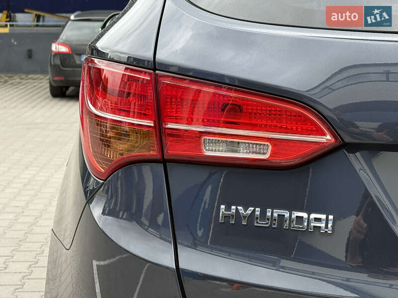 Позашляховик / Кросовер Hyundai Santa FE 2014 в Рівному
