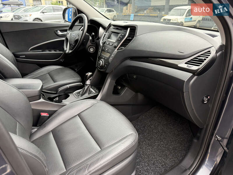 Позашляховик / Кросовер Hyundai Santa FE 2014 в Рівному