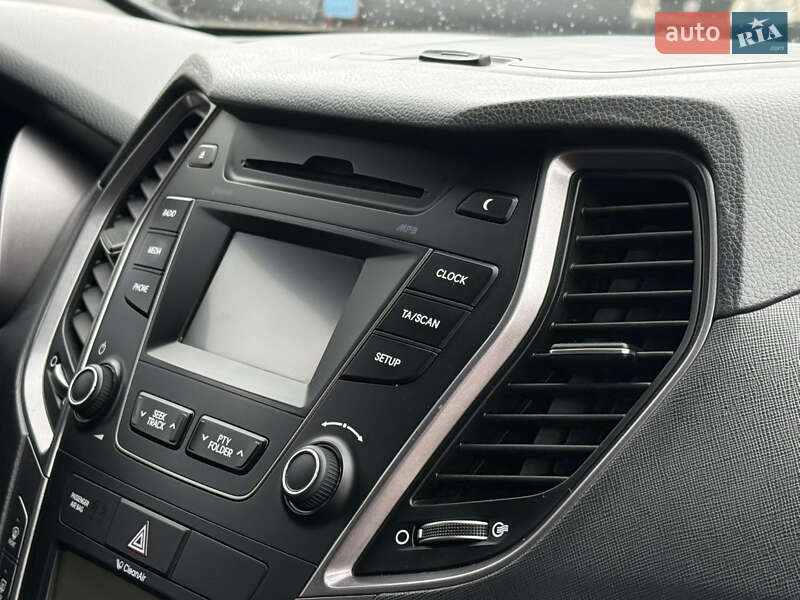 Позашляховик / Кросовер Hyundai Santa FE 2014 в Рівному