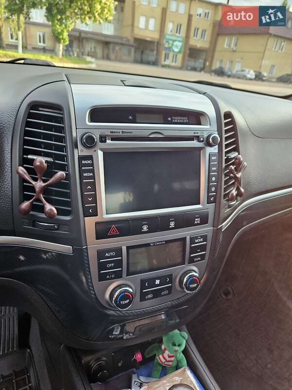 Позашляховик / Кросовер Hyundai Santa FE 2012 в Чернігові