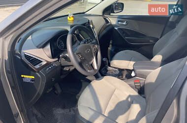 Внедорожник / Кроссовер Hyundai Santa FE 2016 в 