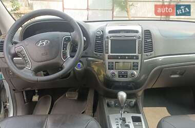 Позашляховик / Кросовер Hyundai Santa FE 2012 в 