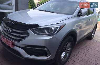 Внедорожник / Кроссовер Hyundai Santa FE 2017 в 