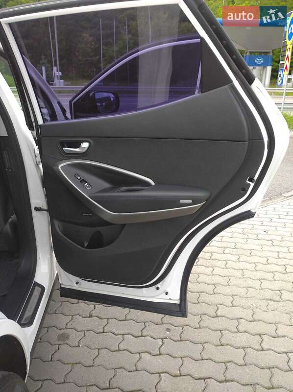 Позашляховик / Кросовер Hyundai Santa FE 2014 в Могилів-Подільському