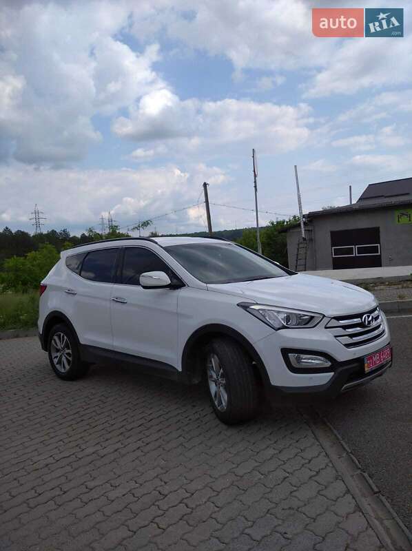 Позашляховик / Кросовер Hyundai Santa FE 2014 в Могилів-Подільському