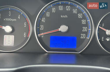Внедорожник / Кроссовер Hyundai Santa FE 2008 в 