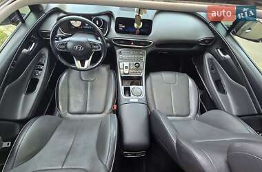 Внедорожник / Кроссовер Hyundai Santa FE 2020 в 