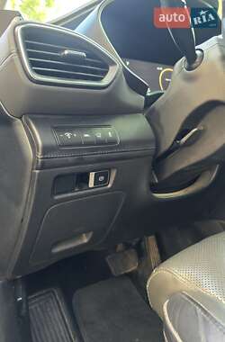 Внедорожник / Кроссовер Hyundai Santa FE 2020 в 