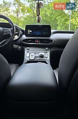 Внедорожник / Кроссовер Hyundai Santa FE 2020 в 