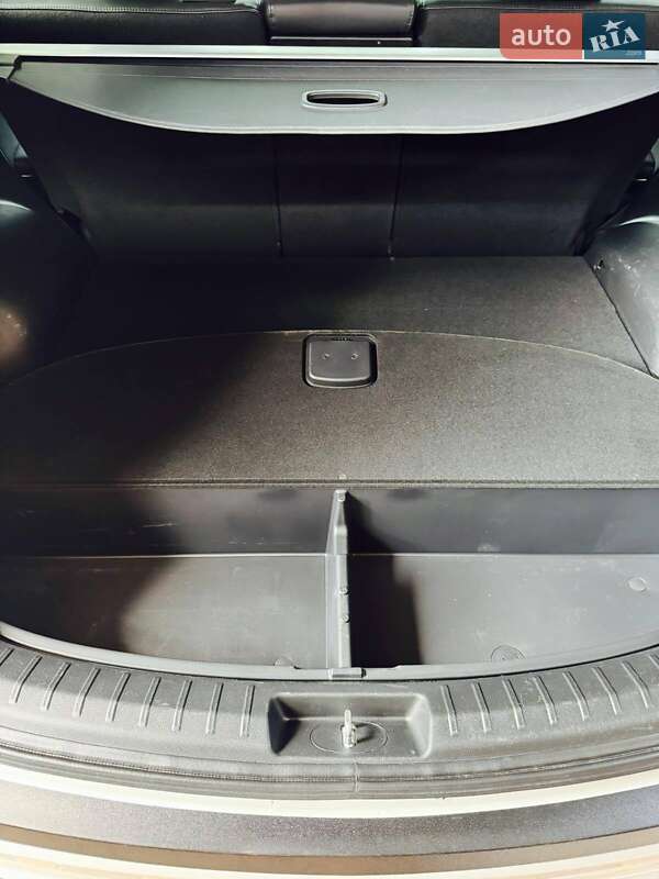 Позашляховик / Кросовер Hyundai Santa FE 2016 в Києві