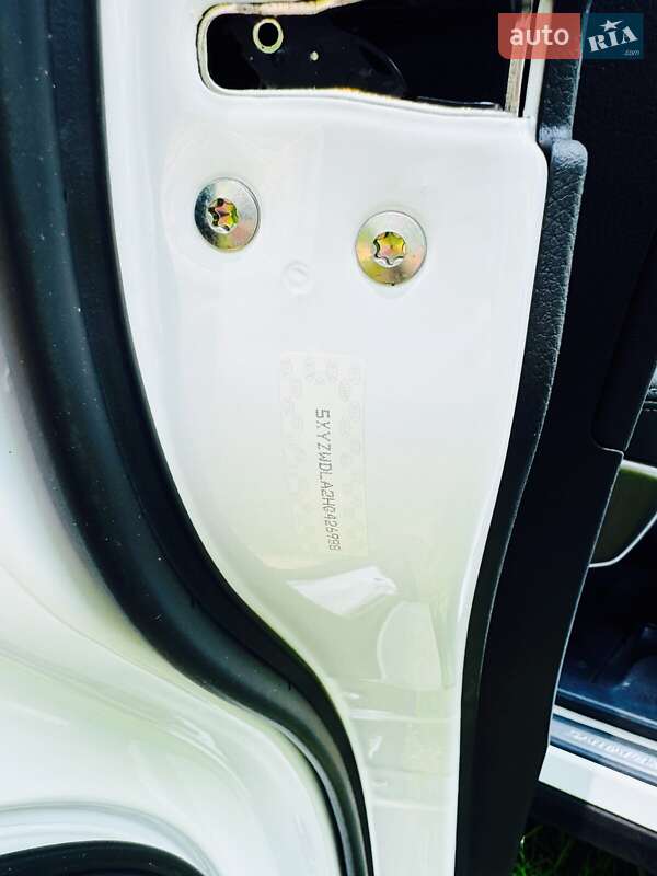 Позашляховик / Кросовер Hyundai Santa FE 2016 в Києві