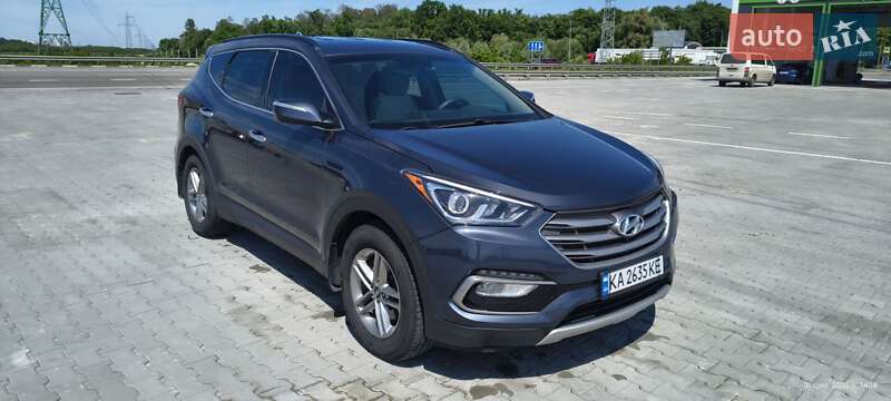 Позашляховик / Кросовер Hyundai Santa FE 2017 в 