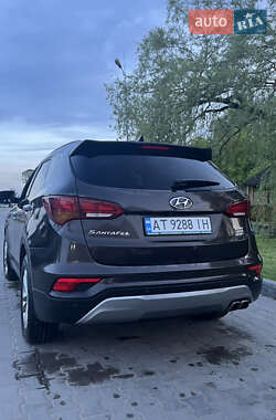 Позашляховик / Кросовер Hyundai Santa FE 2017 в 