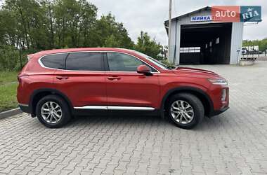 Позашляховик / Кросовер Hyundai Santa FE 2019 в 