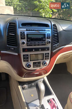 Внедорожник / Кроссовер Hyundai Santa FE 2008 в 