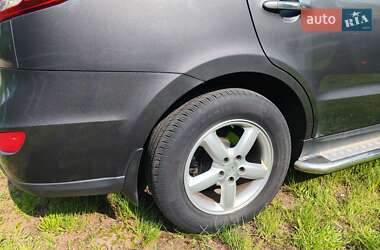 Внедорожник / Кроссовер Hyundai Santa FE 2010 в 