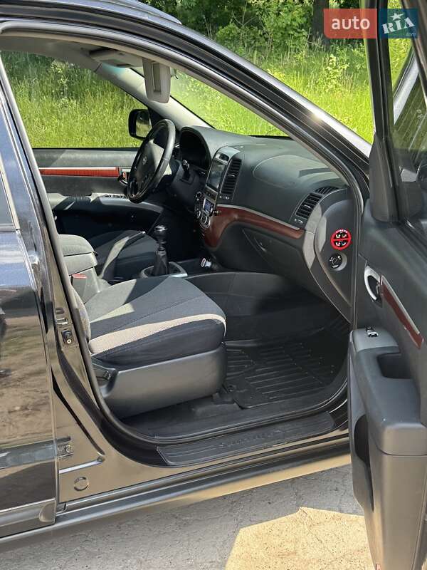 Внедорожник / Кроссовер Hyundai Santa FE 2006 в Ромнах